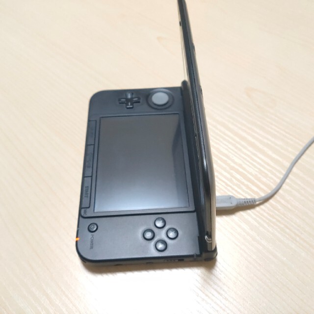 ニンテンドー3DS(ニンテンドー3DS)のモンスターハンターの歴史と進化を振り返るセット エンタメ/ホビーのゲームソフト/ゲーム機本体(家庭用ゲーム機本体)の商品写真