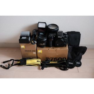 ニコン(Nikon)のNIKON D7500 単焦点&広角望遠レンズセット！(デジタル一眼)