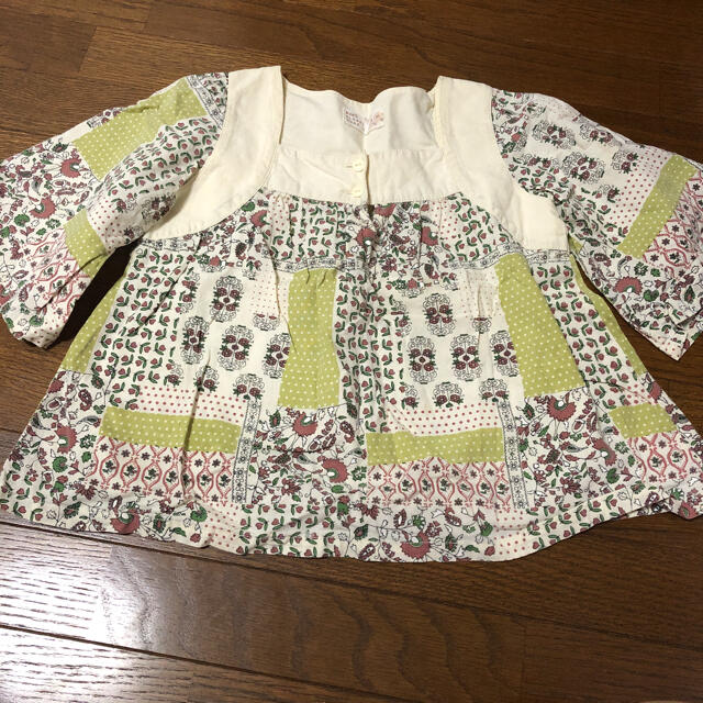 GLOBAL WORK(グローバルワーク)のトップス　　110 キッズ/ベビー/マタニティのキッズ服女の子用(90cm~)(Tシャツ/カットソー)の商品写真