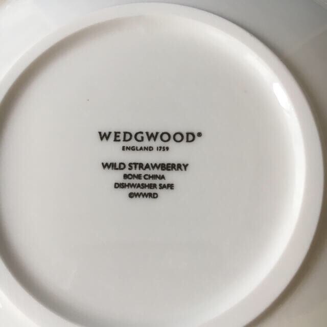 WEDGWOOD(ウェッジウッド)のワイルドストロベリー マリアージュ ボウルS インテリア/住まい/日用品のキッチン/食器(食器)の商品写真