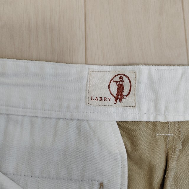 古着　LARRY　チノパン　ベージュ　Mサイズ メンズのパンツ(チノパン)の商品写真