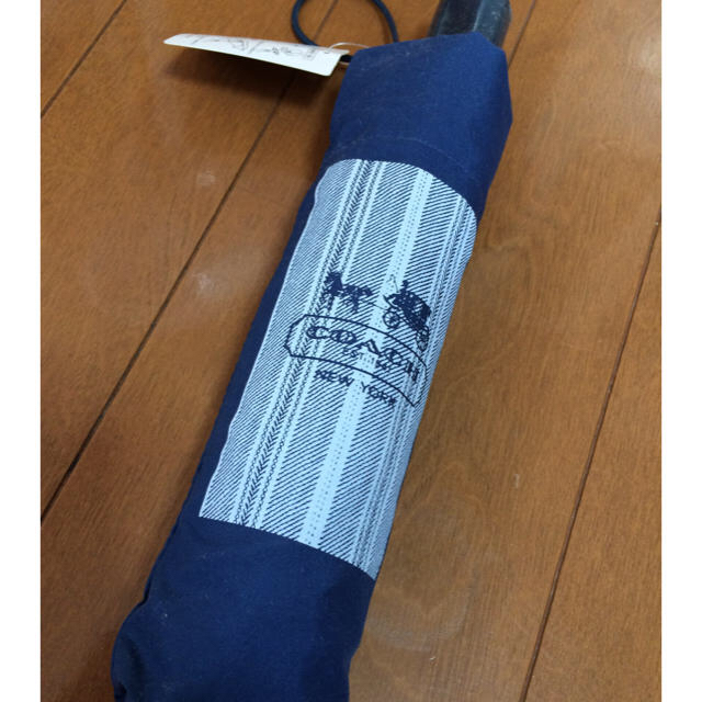 COACH(コーチ)の【新品・未使用】コーチ 折りたたみ傘 レディースのファッション小物(傘)の商品写真