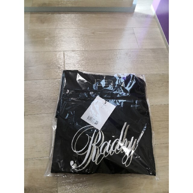 Rady(レディー)のRady ロゴTシャツ ブラック黒　新品未使用タグ付き✨ レディースのトップス(Tシャツ(半袖/袖なし))の商品写真