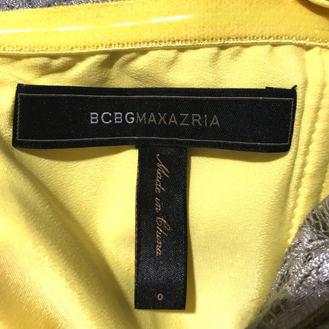 BCBGMAXAZRIA(ビーシービージーマックスアズリア)のビーシービージーマックスアズリア BCBGMAXAZRIA レース 花柄 ひざ丈 ワンピース グレー×イエロー 新品同様 レディースのワンピース(その他)の商品写真