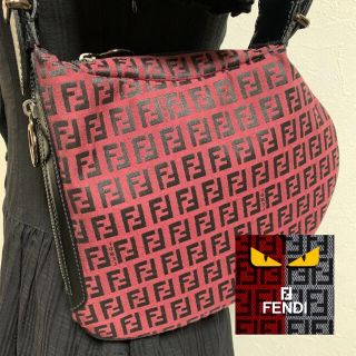 フェンディ(FENDI)のFENDI☆ズッキーノ☆ワンショルダーバッグ☆美品(ショルダーバッグ)