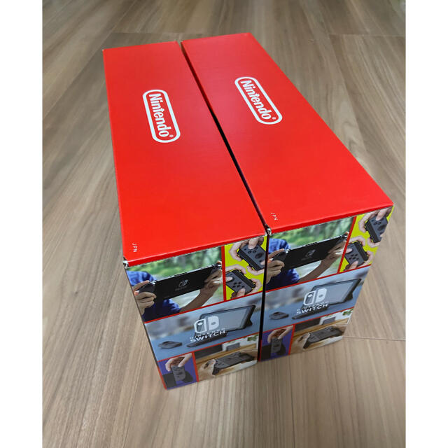 Nintendo Switch(ニンテンドースイッチ)の【新品未開封】Nintendo Switch グレー　2台セット エンタメ/ホビーのゲームソフト/ゲーム機本体(携帯用ゲーム機本体)の商品写真