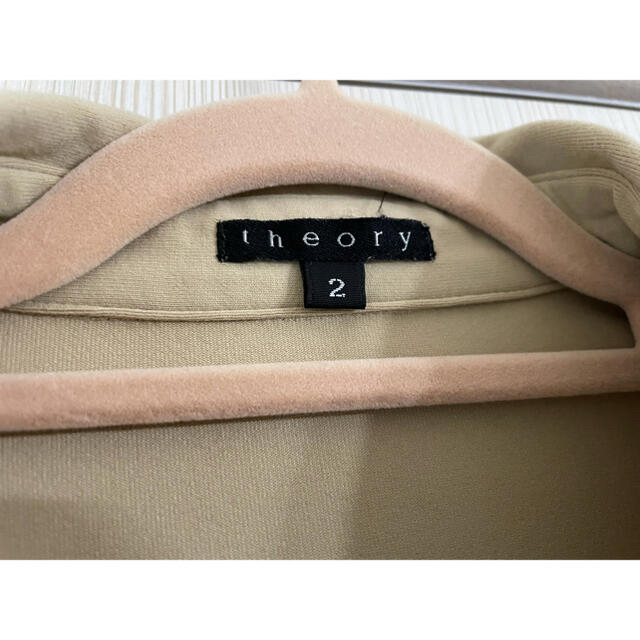 theory(セオリー)のセオリー　スキッパー★カットソー レディースのトップス(シャツ/ブラウス(半袖/袖なし))の商品写真