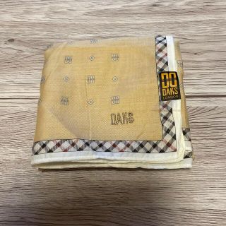 ダックス(DAKS)のDAKSハンカチベージュ(ハンカチ)