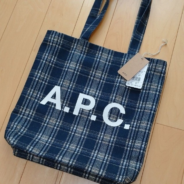 A.P.C(アーペーセー)のA.P.C.☆トートバッグ レディースのバッグ(トートバッグ)の商品写真