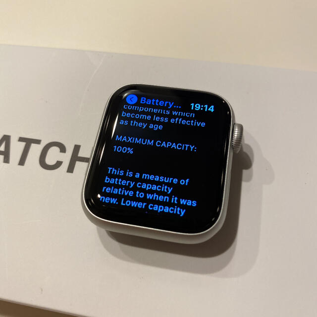 Apple(アップル)のApple Watch SE 40mm ほぼ未使用 Apple care＋付 スマホ/家電/カメラのスマートフォン/携帯電話(その他)の商品写真