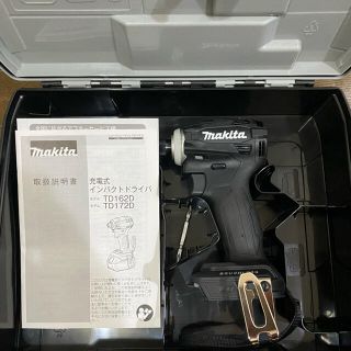 マキタ(Makita)のマキタ　インパクトドライバー　TD172D ブラック　新品未使用品！(工具/メンテナンス)