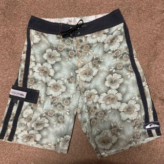 クイックシルバー(QUIKSILVER)のquiksilver ハーフパンツ ショートパンツ(ショートパンツ)