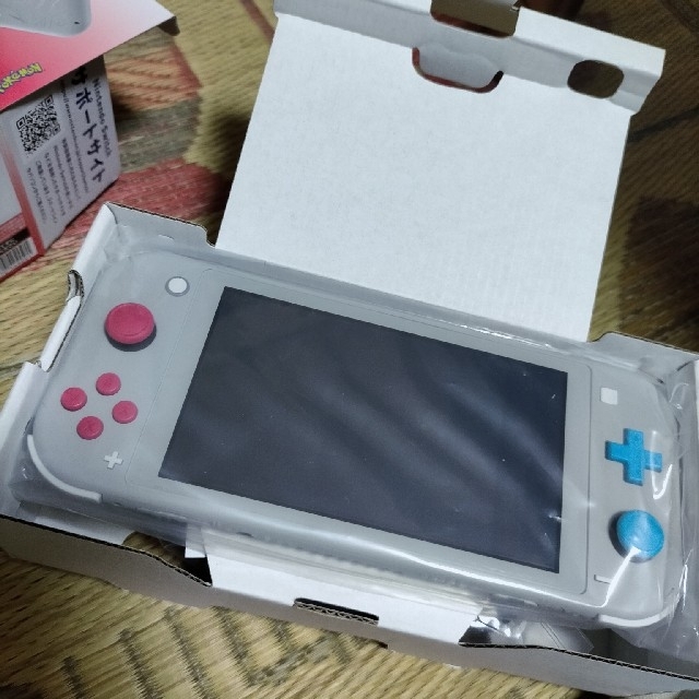 Nintendo Switch Lite ザシアン・ザマゼンタ 2