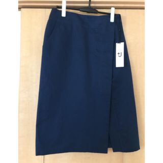 ユニクロ(UNIQLO)の新品未使用　ユニクロ　＋J   コットンリネンラップスカート　67(ひざ丈スカート)