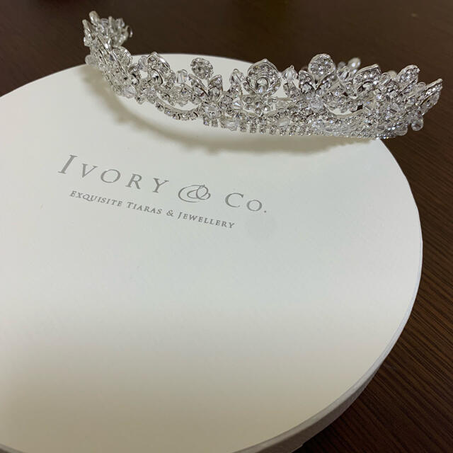 Vera Wang(ヴェラウォン)のIvory&Co Alexandra ティアラ  ハンドメイドのウェディング(ヘッドドレス/ドレス)の商品写真