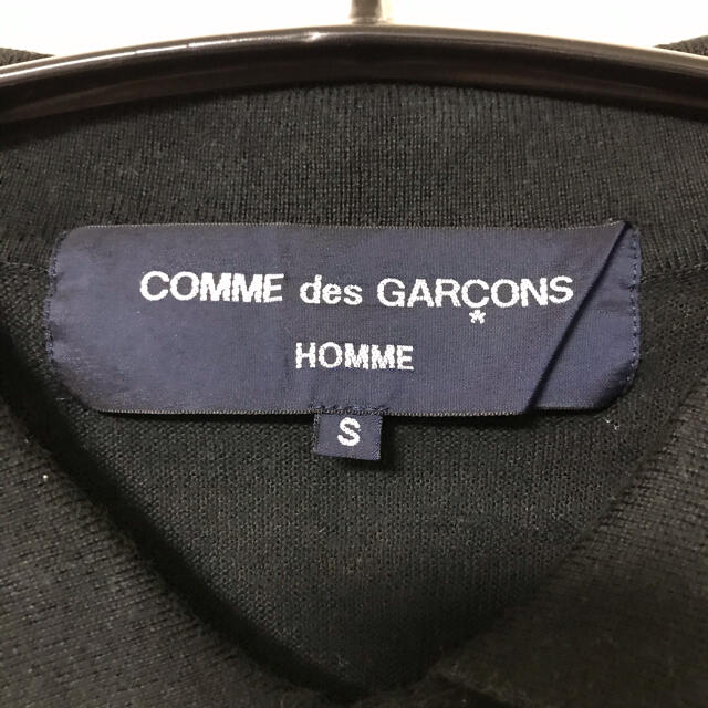 COMME des GARCONS(コムデギャルソン)の日本製コムデギャルソンオム コットンニットポロシャツ 黒 メンズのトップス(ポロシャツ)の商品写真