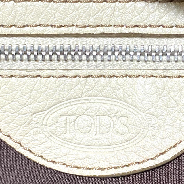 TOD'S(トッズ)の美品✴︎TOD'S✴︎ショルダー バッグ レディースのバッグ(ショルダーバッグ)の商品写真