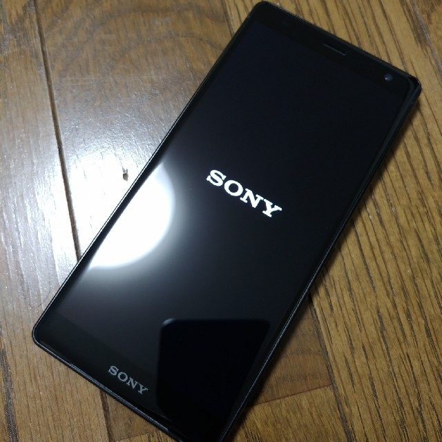 Xperia xz2 au sov37 ブラック