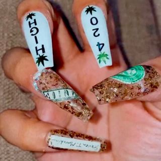 organicネイル　マリファナネイル ハンドメイドのアクセサリー(ネイルチップ)の商品写真