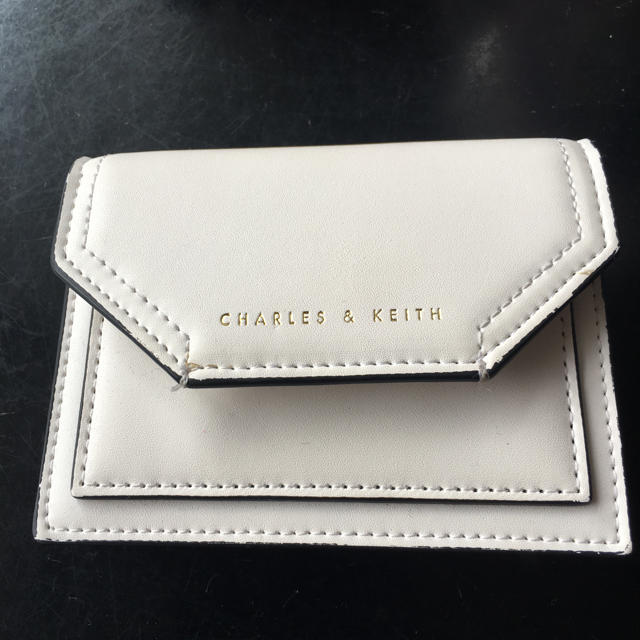 Charles and Keith(チャールズアンドキース)のコイン&カードケース♡ レディースのファッション小物(コインケース)の商品写真