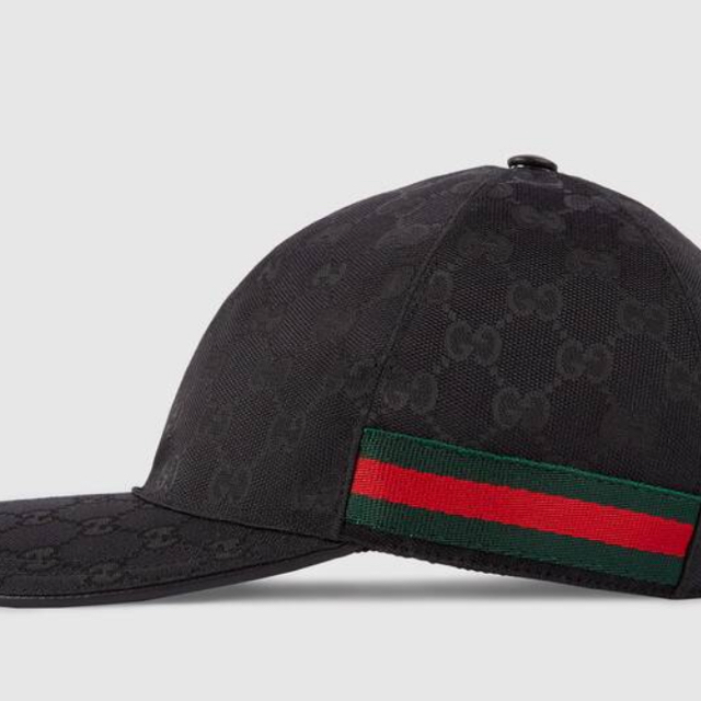 Gucci(グッチ)のGUCCI キャップ ブラック 正規品　美品 メンズの帽子(キャップ)の商品写真