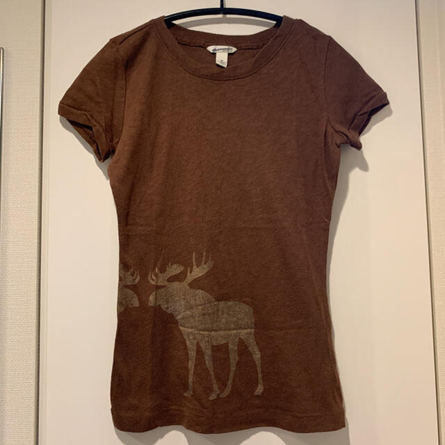 Abercrombie&Fitch(アバクロンビーアンドフィッチ)のAbercrombie est 1892 アバクロ Tシャツ レディースのトップス(Tシャツ(半袖/袖なし))の商品写真