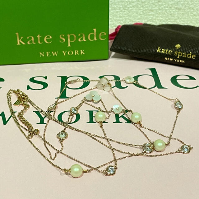 kate spade new york(ケイトスペードニューヨーク)のみんちゃん様専用ケイトスペードDISCOPANSY白蝶貝パールビジューネックレス レディースのアクセサリー(ネックレス)の商品写真