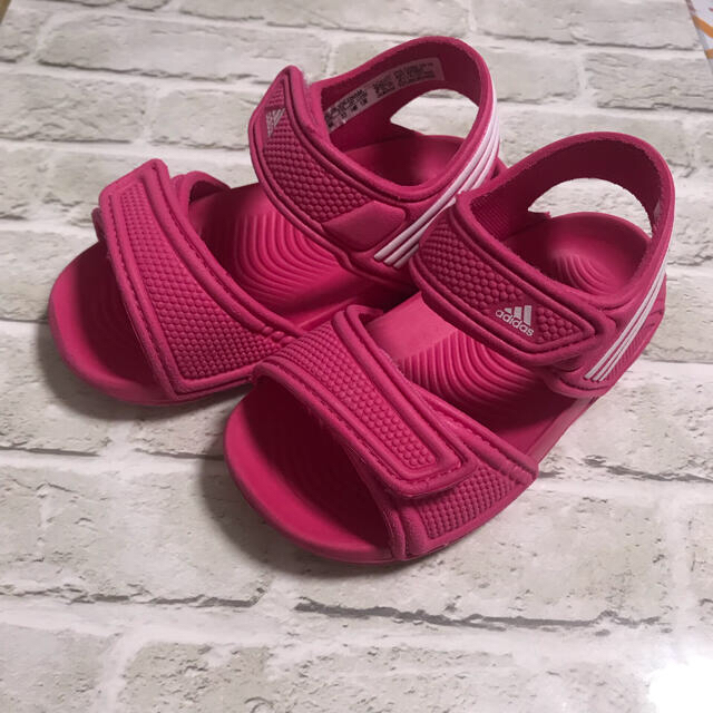 adidas(アディダス)の美品　アディダス  サンダル　14センチ❣️ピンク キッズ/ベビー/マタニティのベビー靴/シューズ(~14cm)(サンダル)の商品写真