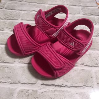 アディダス(adidas)の美品　アディダス  サンダル　14センチ❣️ピンク(サンダル)