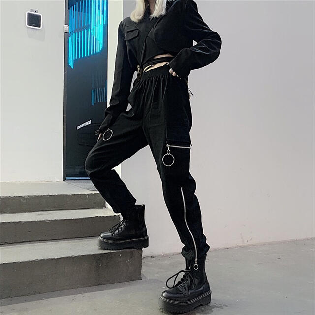 ボトムス サイドジップ ジョガーパンツ スリット イージーパンツ 黒 ブラックの通販 by りお's shop|ラクマ