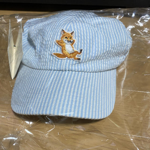 MAISON KITSUNE'(メゾンキツネ)のMAISON KITSUNE メゾンキツネ ストライプ キャップ 帽子　ブルー レディースの帽子(キャップ)の商品写真