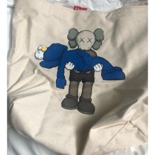 ユニクロ(UNIQLO)のKAWS トートバッグ ユニクロ(トートバッグ)