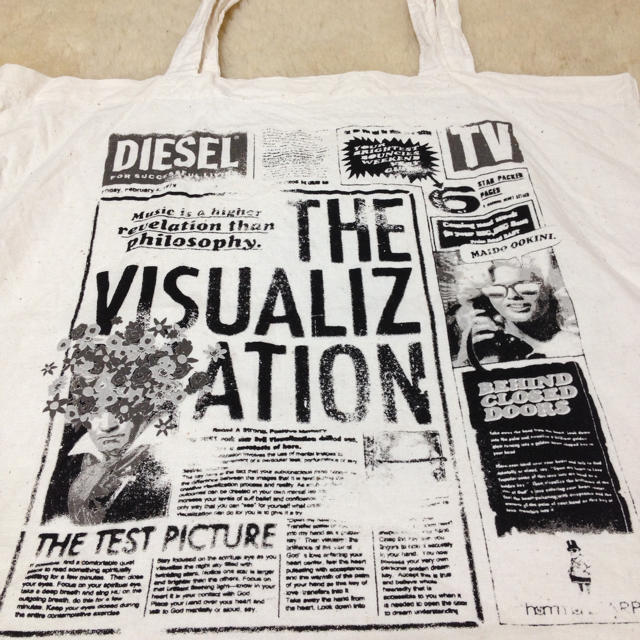 DIESEL(ディーゼル)のDIESELショップ袋 レディースのバッグ(トートバッグ)の商品写真