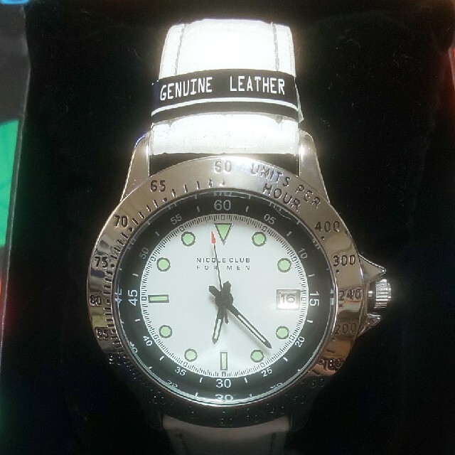 NICOLE CLUB FOR MEN(ニコルクラブフォーメン)のNICOLE CLUB FOR MEN  腕時計 ホワイト メンズの時計(腕時計(アナログ))の商品写真