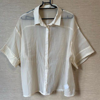 ジーユー(GU)のオーバーサイズ シアーシャツ GU(シャツ/ブラウス(半袖/袖なし))