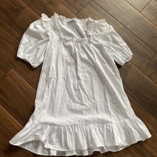 ザラ(ZARA)の美品♡ZARA♡ホワイトフレアワンピース チュニック(ひざ丈ワンピース)