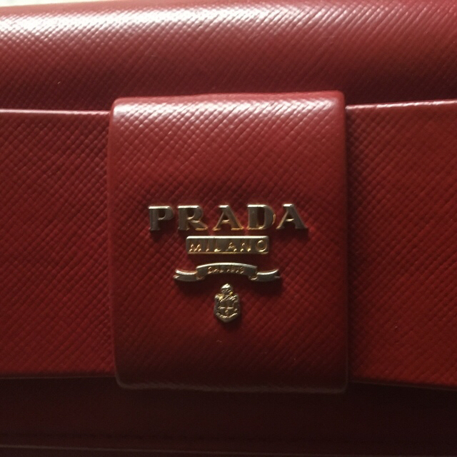 PRADA(プラダ)のプラダ長財布　プラダ財布　PRADA  PRADA財布　 レディースのファッション小物(財布)の商品写真