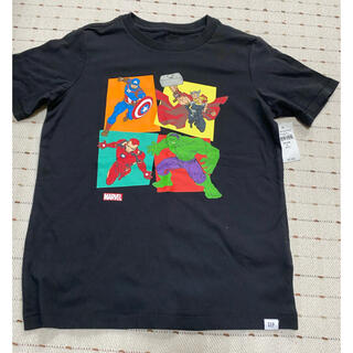 ギャップキッズ(GAP Kids)の新品未使用GAPキッズ　マーベルシリーズTシャツ120 黒に色々マーベル戦隊付き(Tシャツ/カットソー)