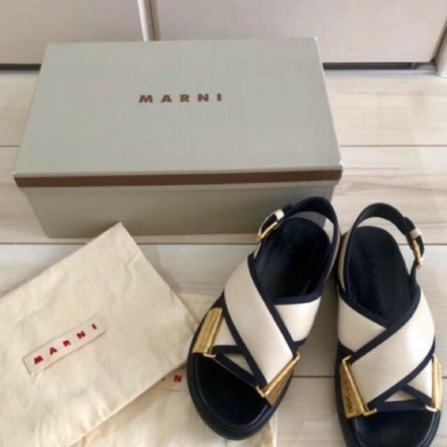 美品 MARNI フスベット サンダル 3535cm素材