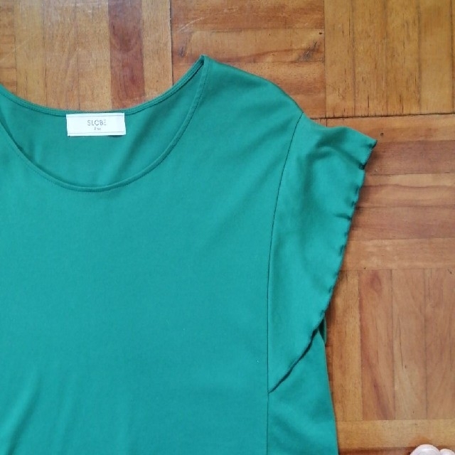 SLOBE IENA(スローブイエナ)のSLOBE IÉNA  スローブ イエナ    袖メローフリル Tシャツ レディースのトップス(Tシャツ(半袖/袖なし))の商品写真