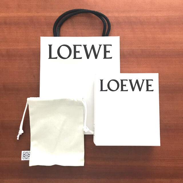 LOEWE(ロエベ)のロエベ　ショッパー、巾着袋、空箱セット レディースのバッグ(ショップ袋)の商品写真