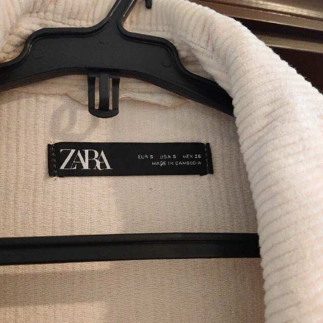 ZARA(ザラ)のzara コーデュロイシャツ レディースのトップス(シャツ/ブラウス(長袖/七分))の商品写真