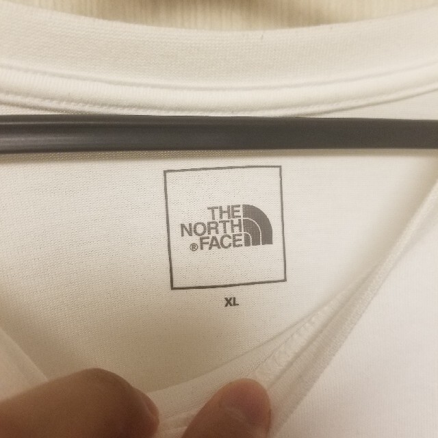 THE NORTH FACE(ザノースフェイス)のノースフェイス　ボックスロゴ　xl ロンT メンズのトップス(Tシャツ/カットソー(七分/長袖))の商品写真