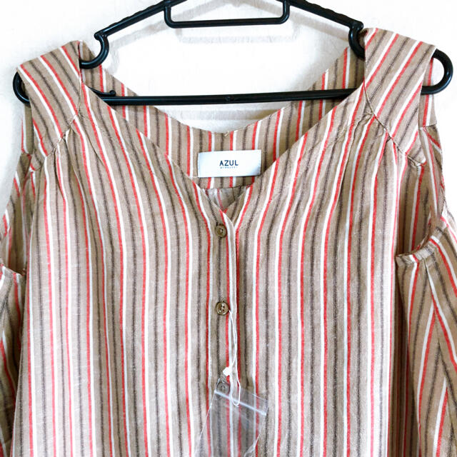 アズールバイマウジー　ブラウス　Mサイズ レディースのトップス(シャツ/ブラウス(半袖/袖なし))の商品写真