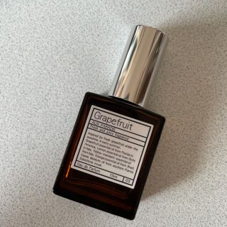 オゥパラディ(AUX PARADIS)のパルファム オゥ パラディ グレープフルーツ15ml(香水(女性用))