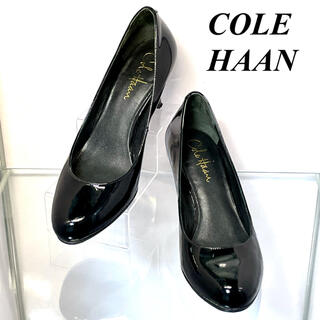 コールハーン(Cole Haan)の【美品❗️】COLE HAAN エナメル　ヒールパンプス　ブラック　5.5(ハイヒール/パンプス)