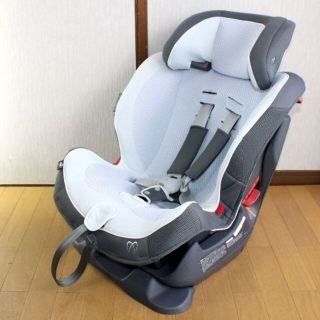 きれい Ailebebeエールベベ スイングムーン◆1才～７才までと長く使えます(自動車用チャイルドシート本体)