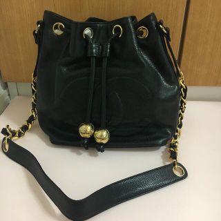 シャネル(CHANEL)のシャネル　巾着　ショルダーバッグ(ショルダーバッグ)