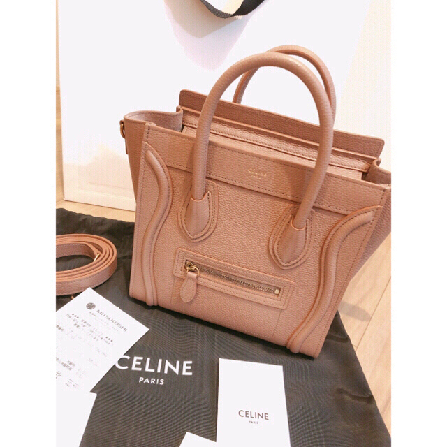 celine(セリーヌ)のセリーヌ　ラゲージ　ナノ　完売品 レディースのバッグ(ショルダーバッグ)の商品写真