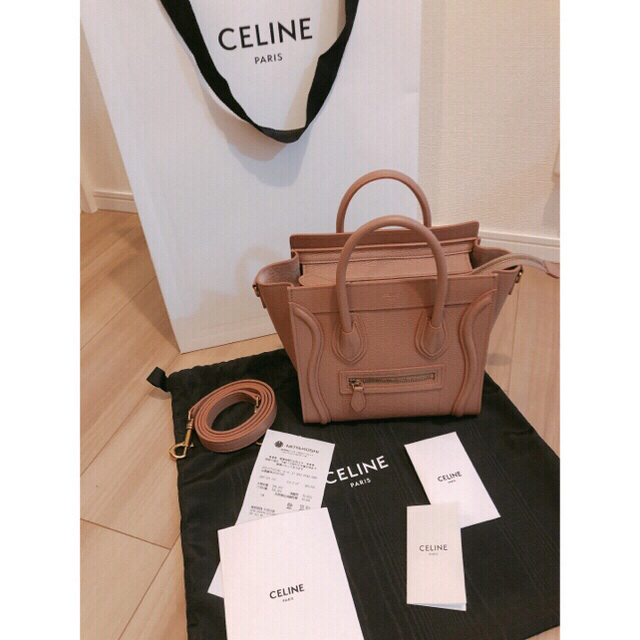 celine(セリーヌ)のセリーヌ　ラゲージ　ナノ　完売品 レディースのバッグ(ショルダーバッグ)の商品写真